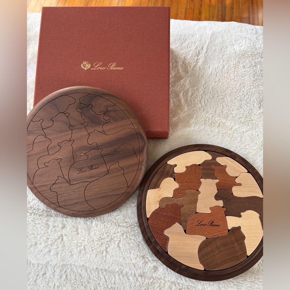 Loro Piana Wooden Holiday Puzzle / tanagram